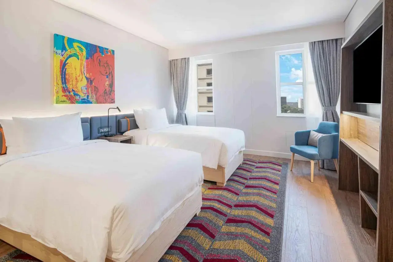 Photo - Hampton By Hilton Sandton Grayston
