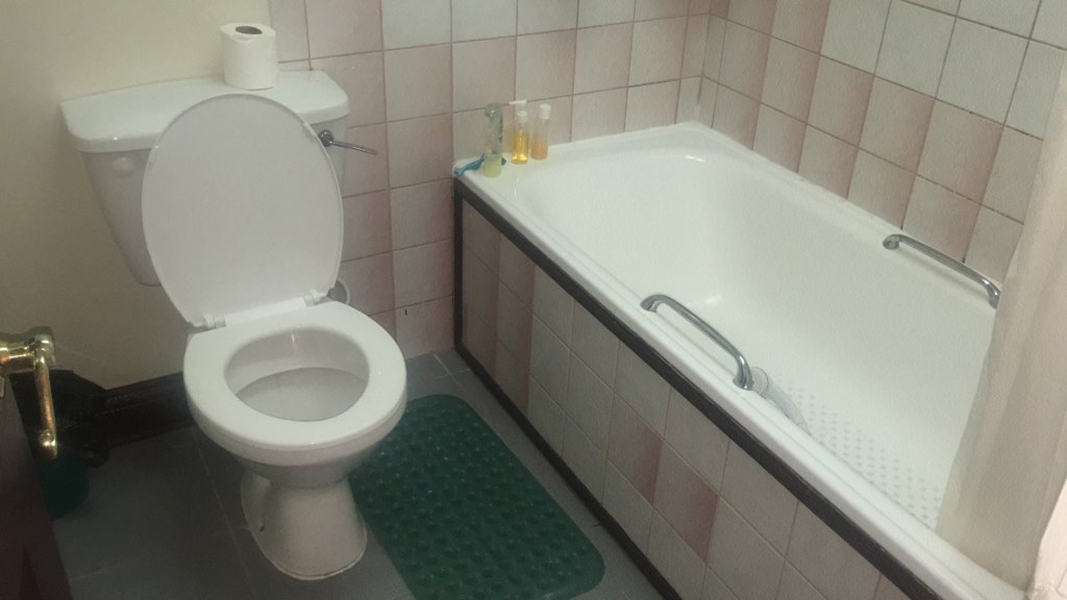 Photo - Regency Suites Hotel