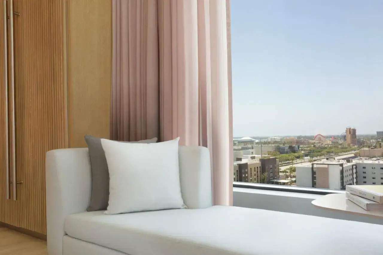 Photo - The Viv Hotel, Anaheim, a Tribute Portfolio Hotel