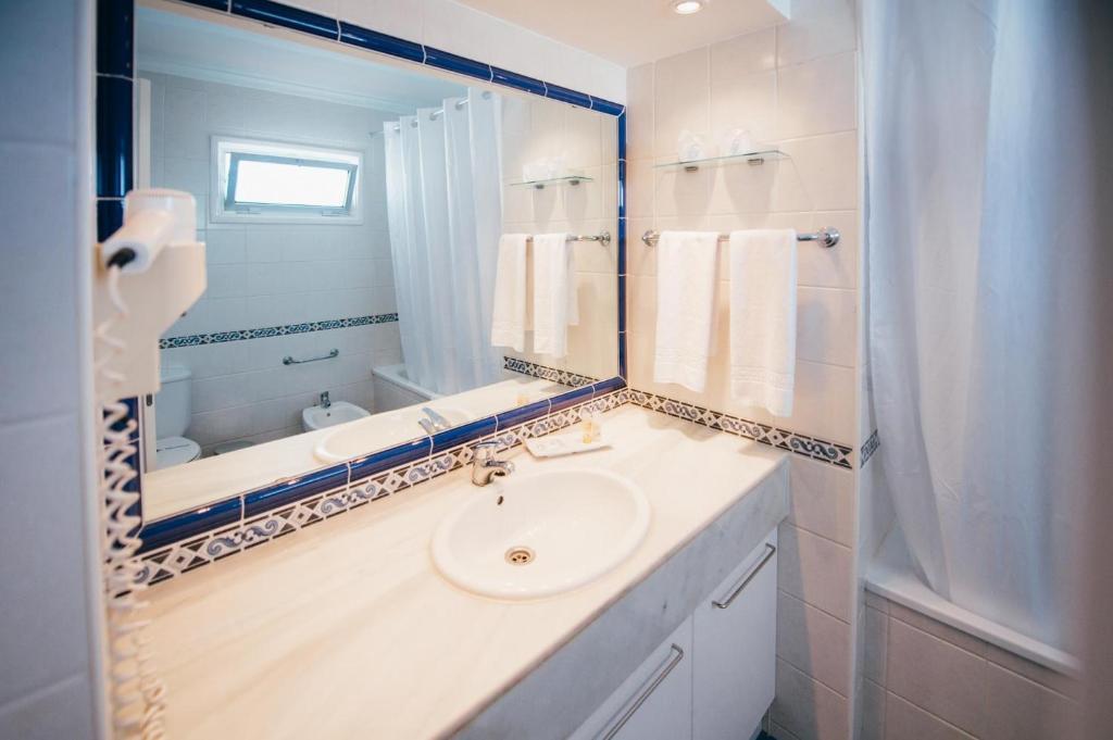 Photo - Ona Palm Beach