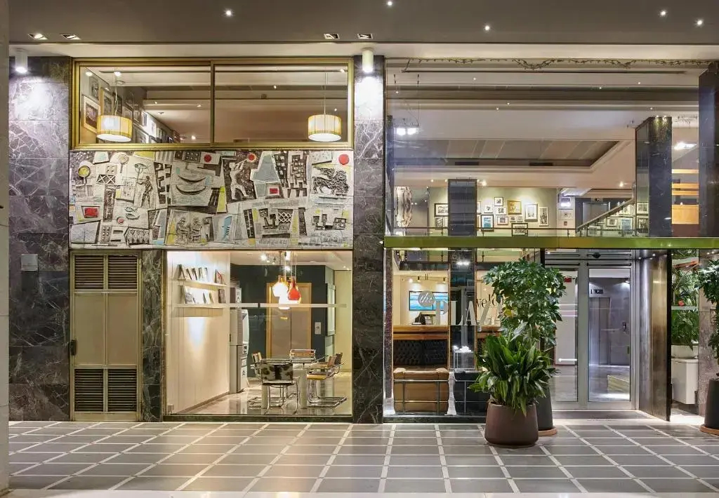 Photo - Hotel Plaza
