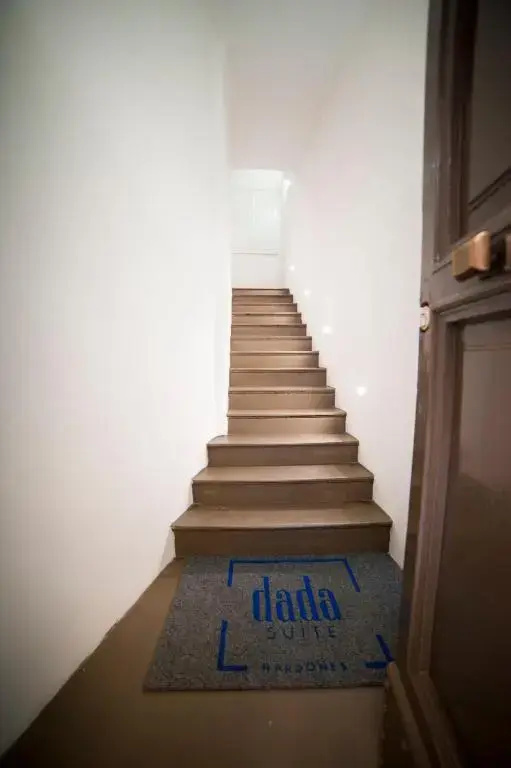 Photo - Dada Suite