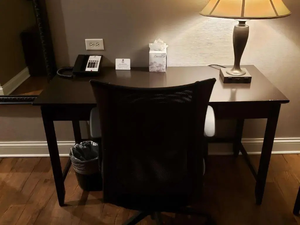 Photo - Best Western Plus Hawthorne Terrace Hotel