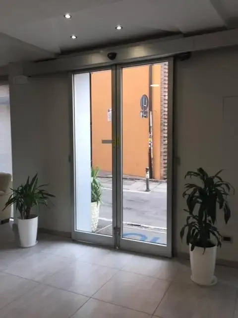 Photo - Hotel University