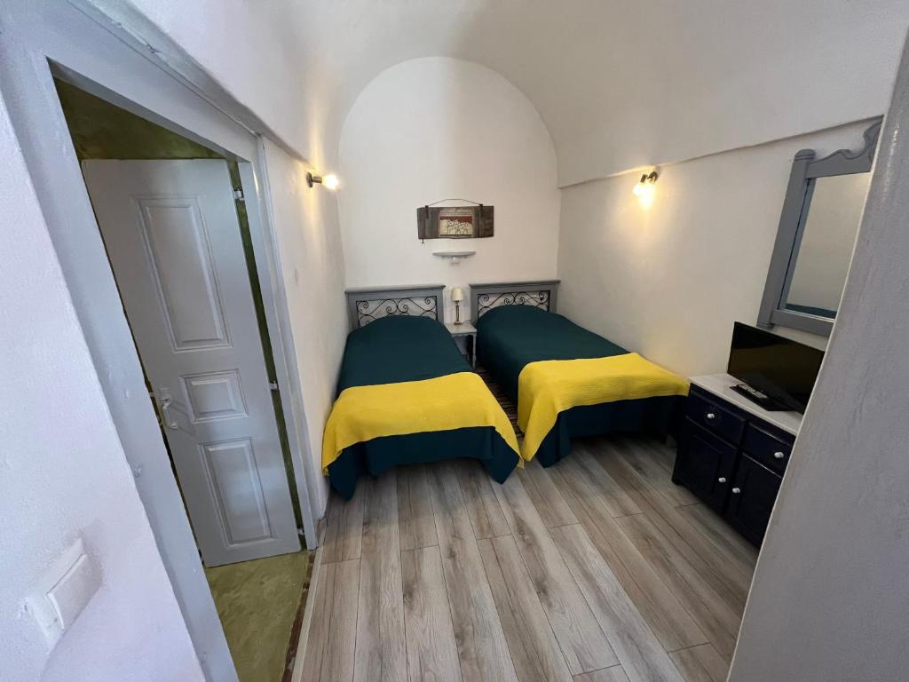 Photo - Emmantina Houses
