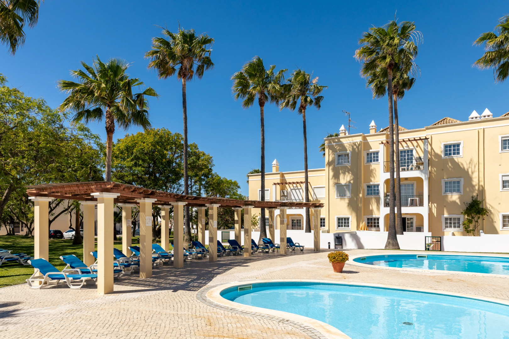 Photo - Praia da Lota Resort - Hotel & Apartments