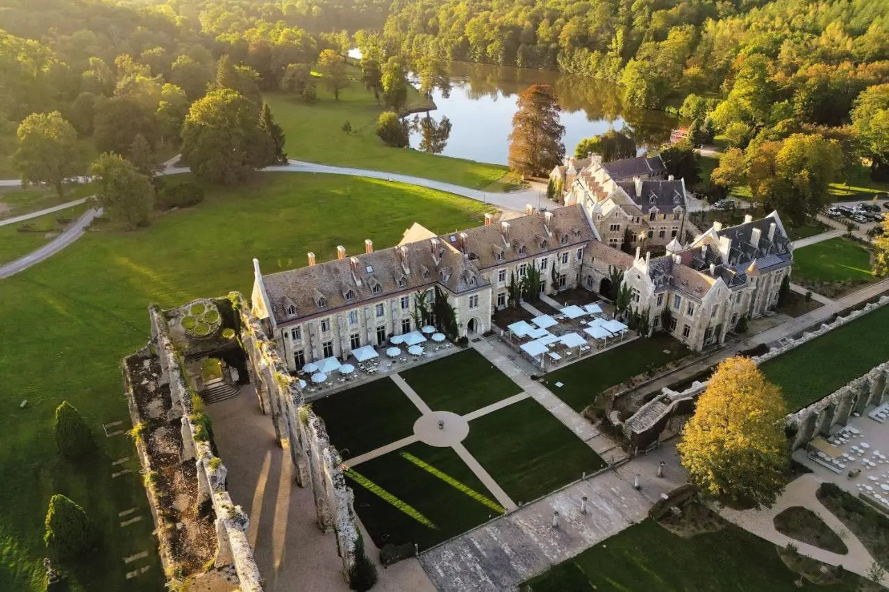 Photo - Abbaye des Vaux De Cernay, a Paris Society Collection hotel