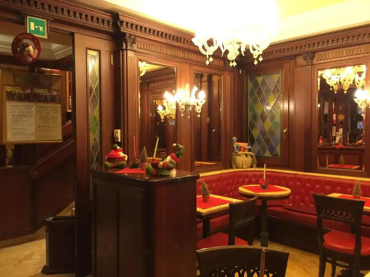 Photo - Hotel Lux