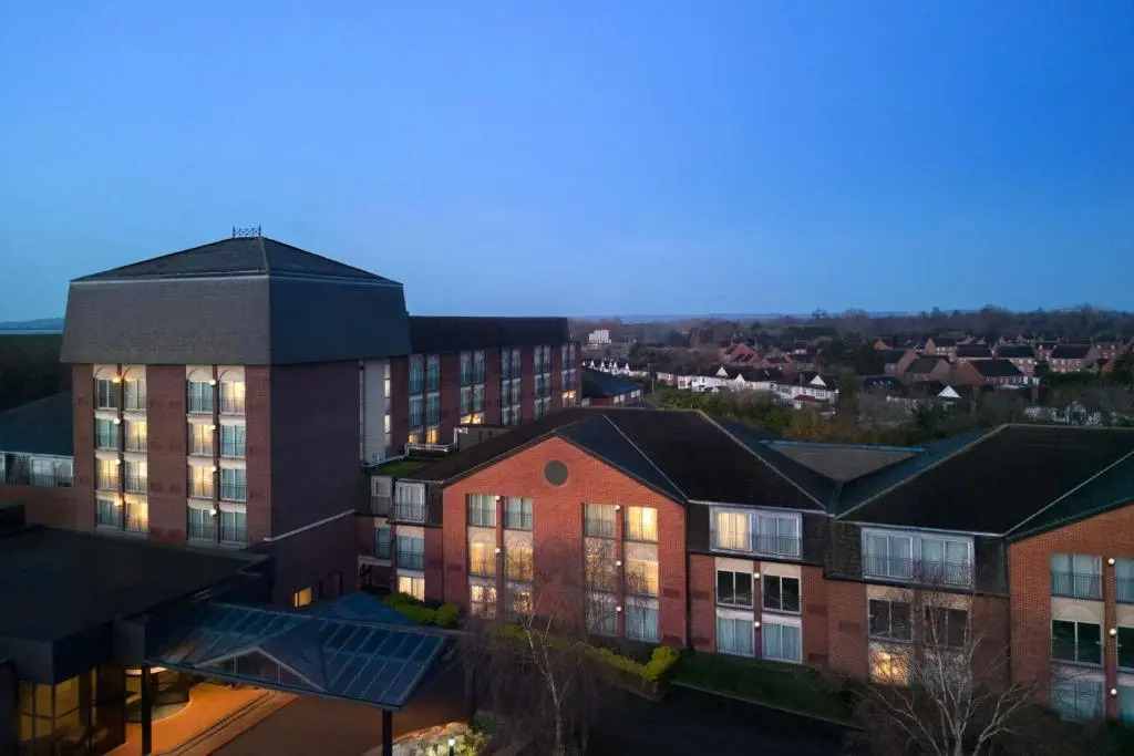 Photo - Delta Hotels by Marriott Heathrow Windsor