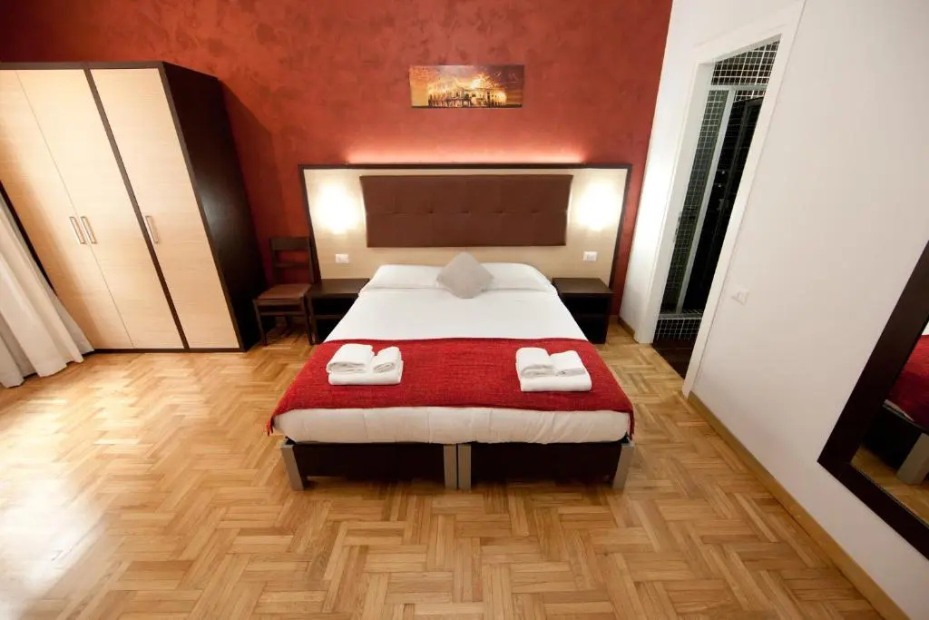 Photo - Star of Rome