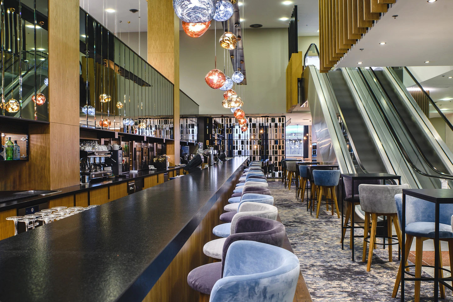 Foto - Courtyard by Marriott Warsaw Airport