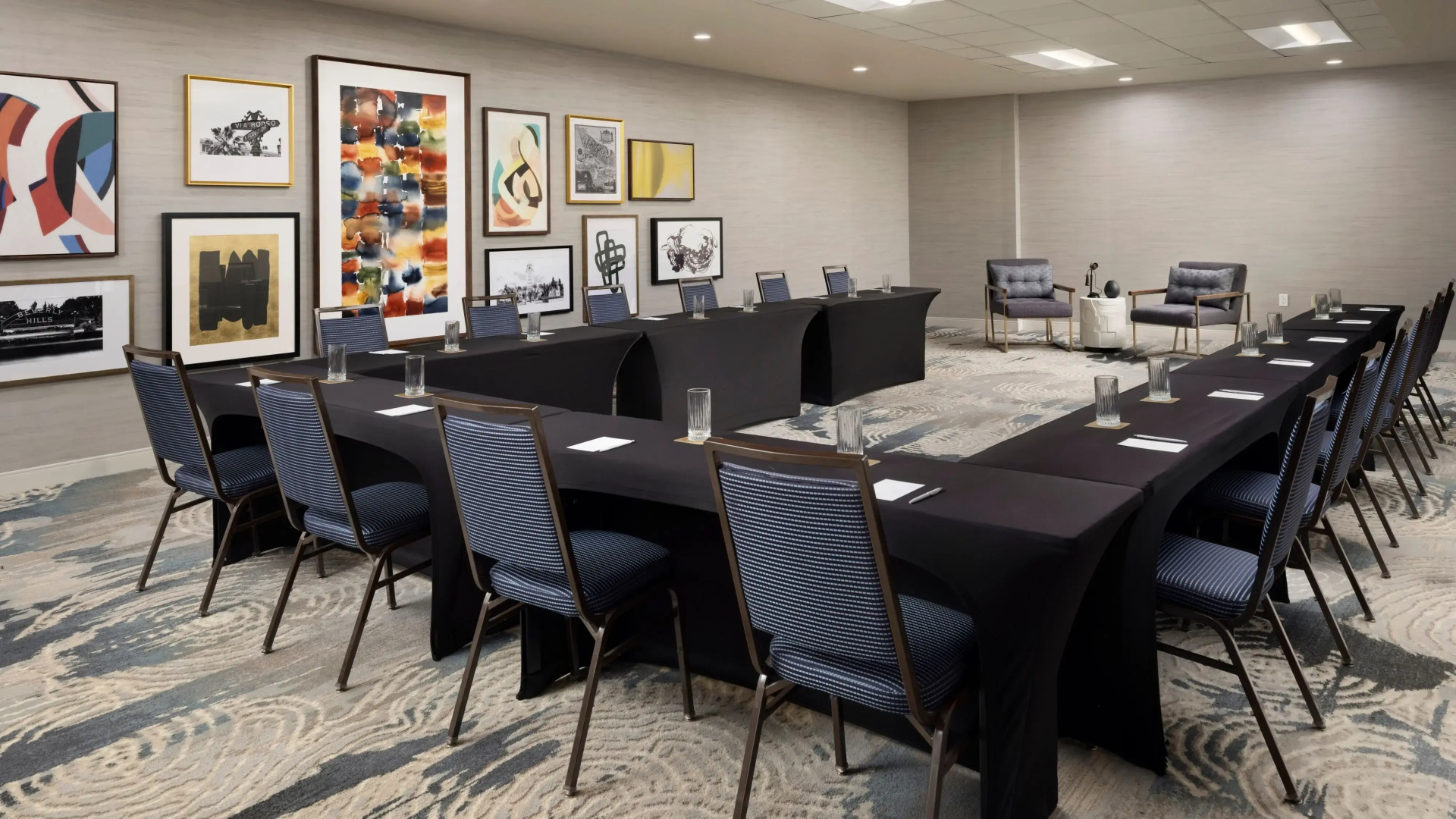 Photo - Burton House, Beverly Hills, A Tribute Portfolio Hotel