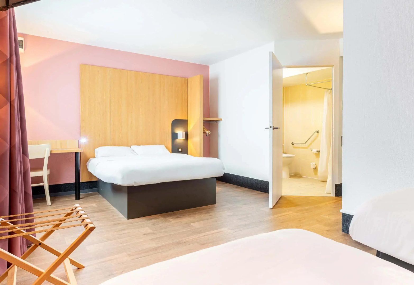 Foto - B&B HOTEL Nantes Aéroport