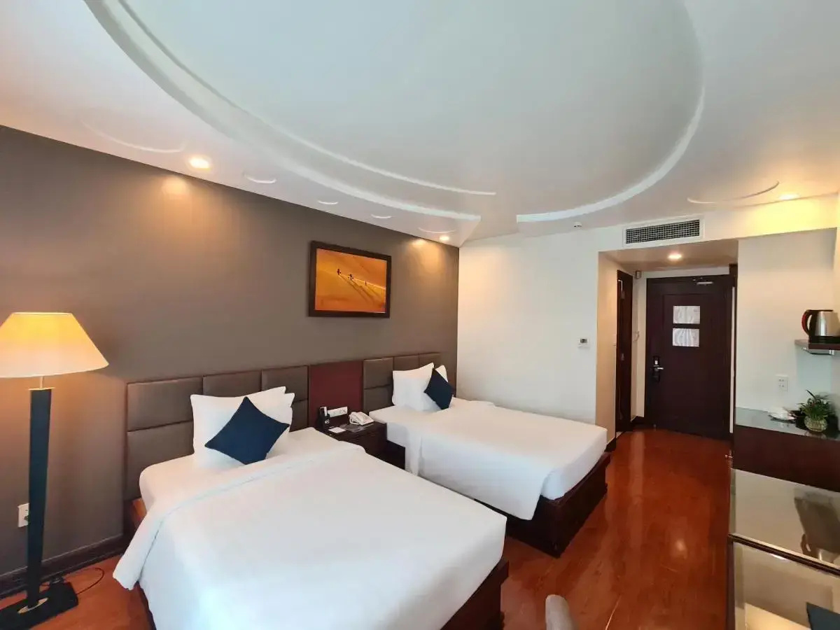 Foto - Kin Hotel Thi Sach Edition