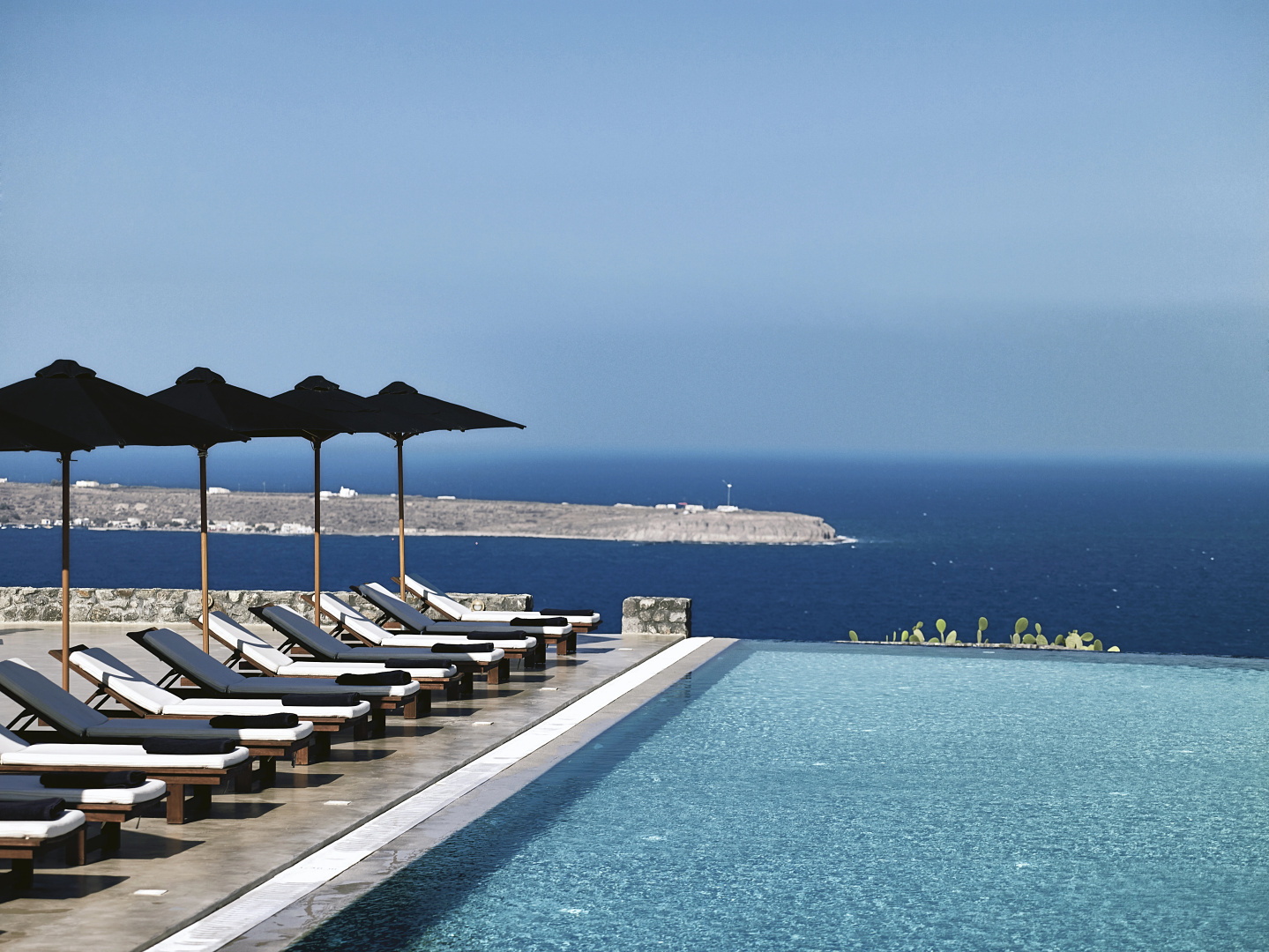 Photo - Santo Pure Oia Suites & Villas