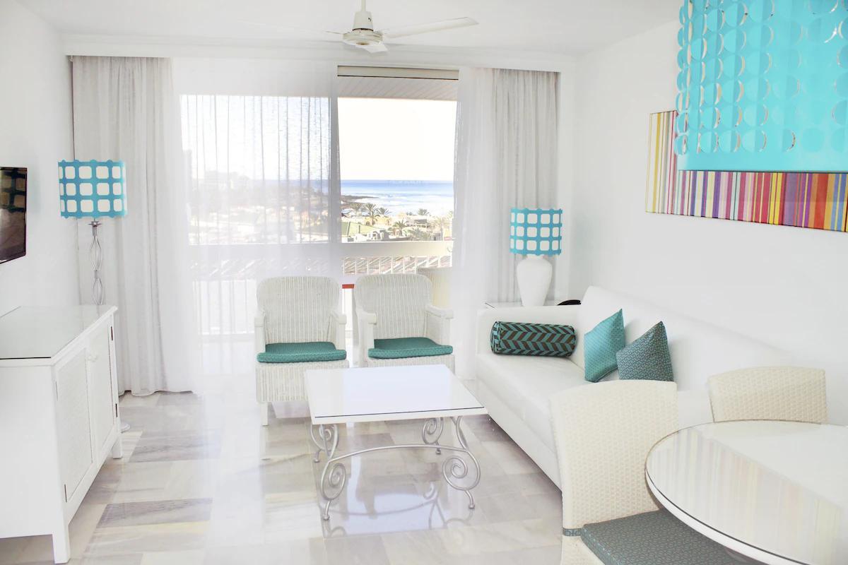 Photo - Ona Palm Beach