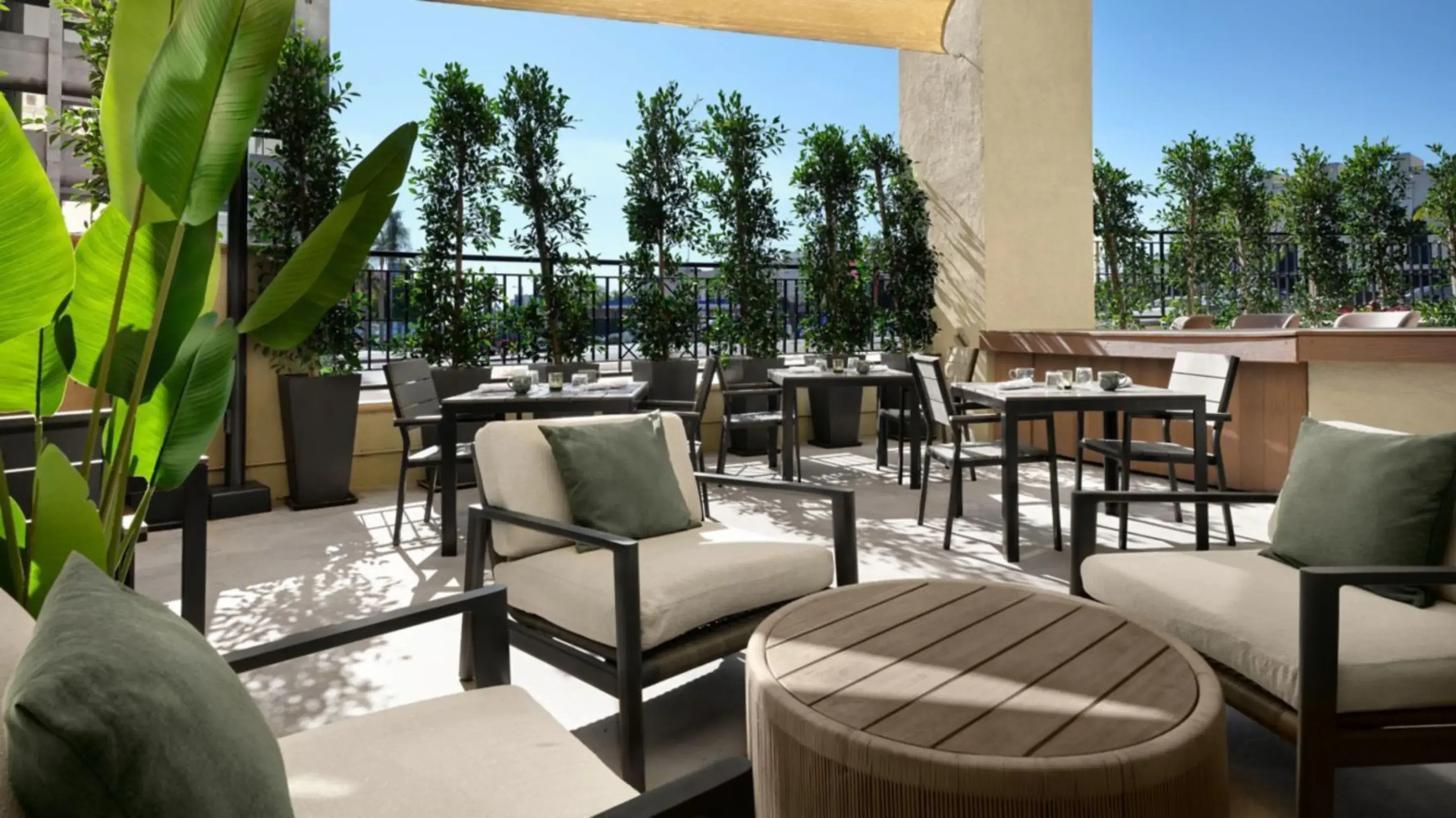 Photo - Burton House, Beverly Hills, A Tribute Portfolio Hotel