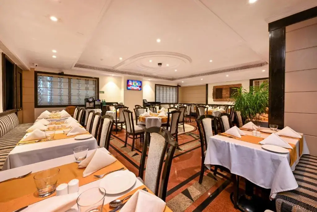 Photo - Fariyas Hotel Mumbai , Colaba