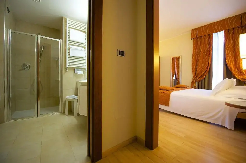 Photo - Best Western Crystal Palace Hotel
