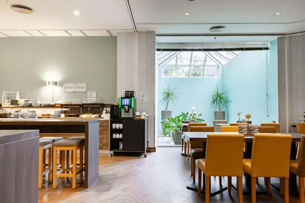 Photo - Garner Hotel Dusseldorf - Main Station by IHG