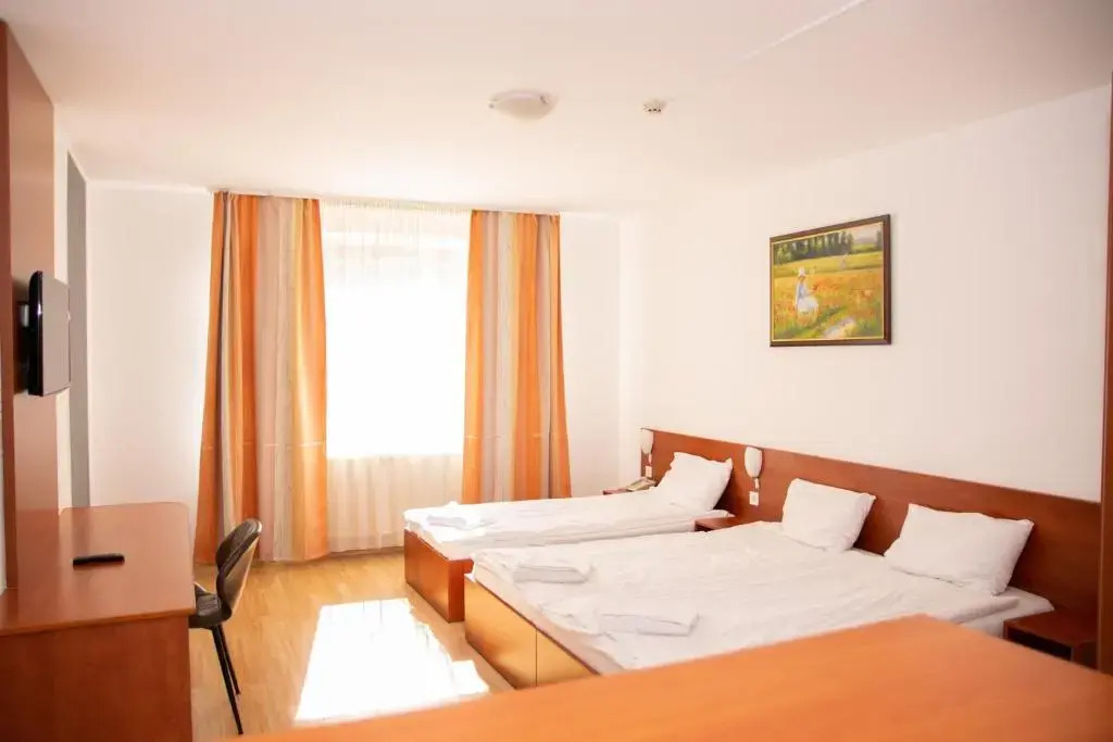 Photo - Triple M Hotel