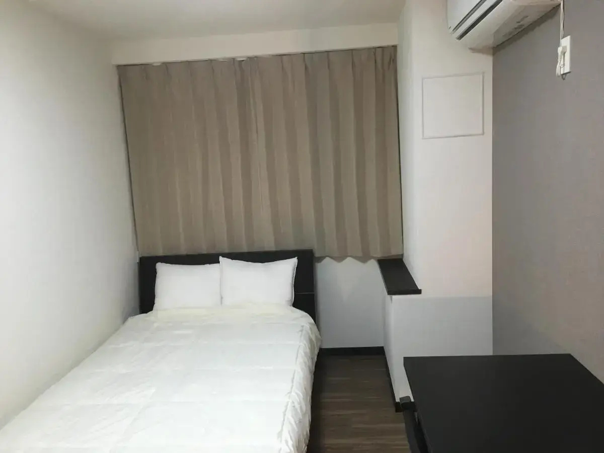 Photo - Times Inn