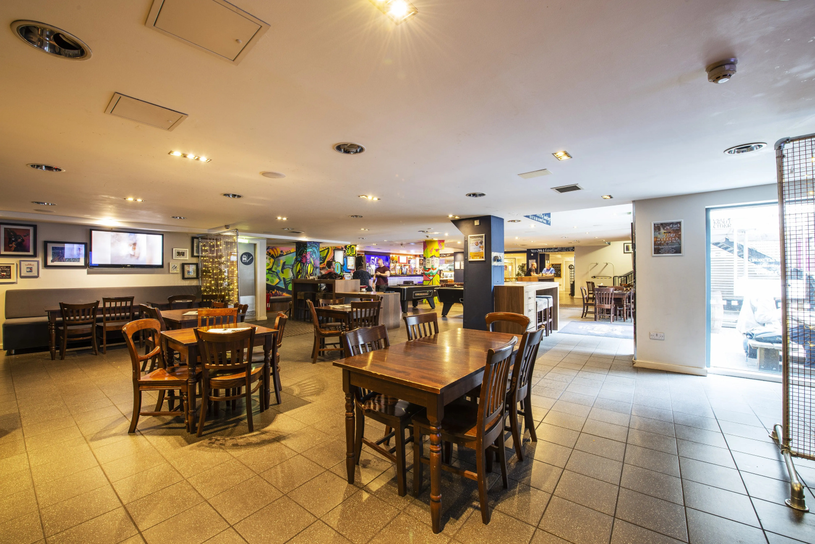 Photo - a&o Edinburgh City