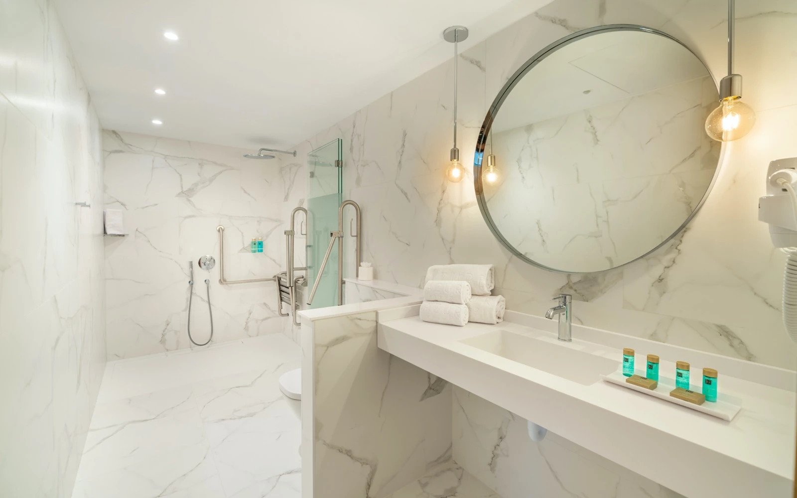 Foto - L'Azure Hotel 4* Sup