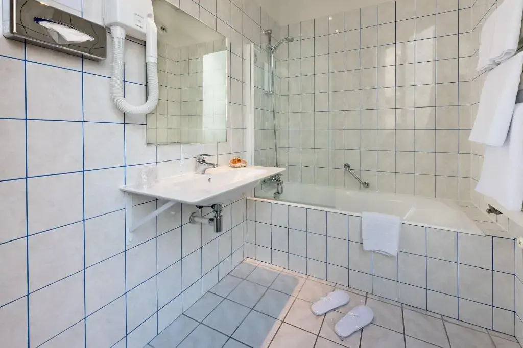 Photo - Hotel Pax Opera