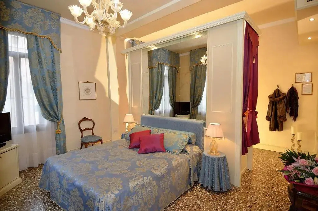 Photo - Palazzo Odoni
