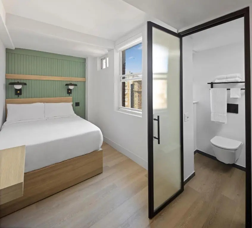 Photo - Riverside Tower Hotel