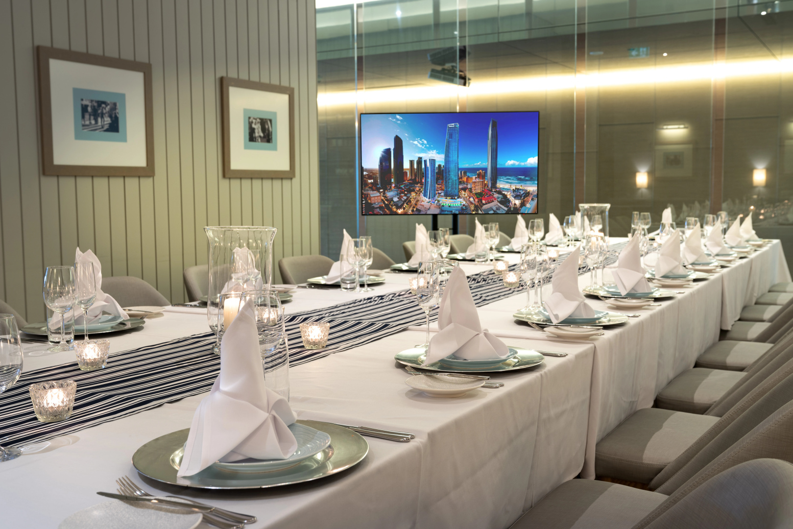 Photo - Hilton Surfers Paradise Hotel & Residences.