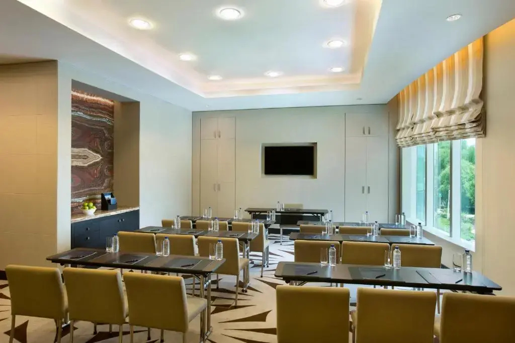 Foto - Millennium Al Rawdah Hotel