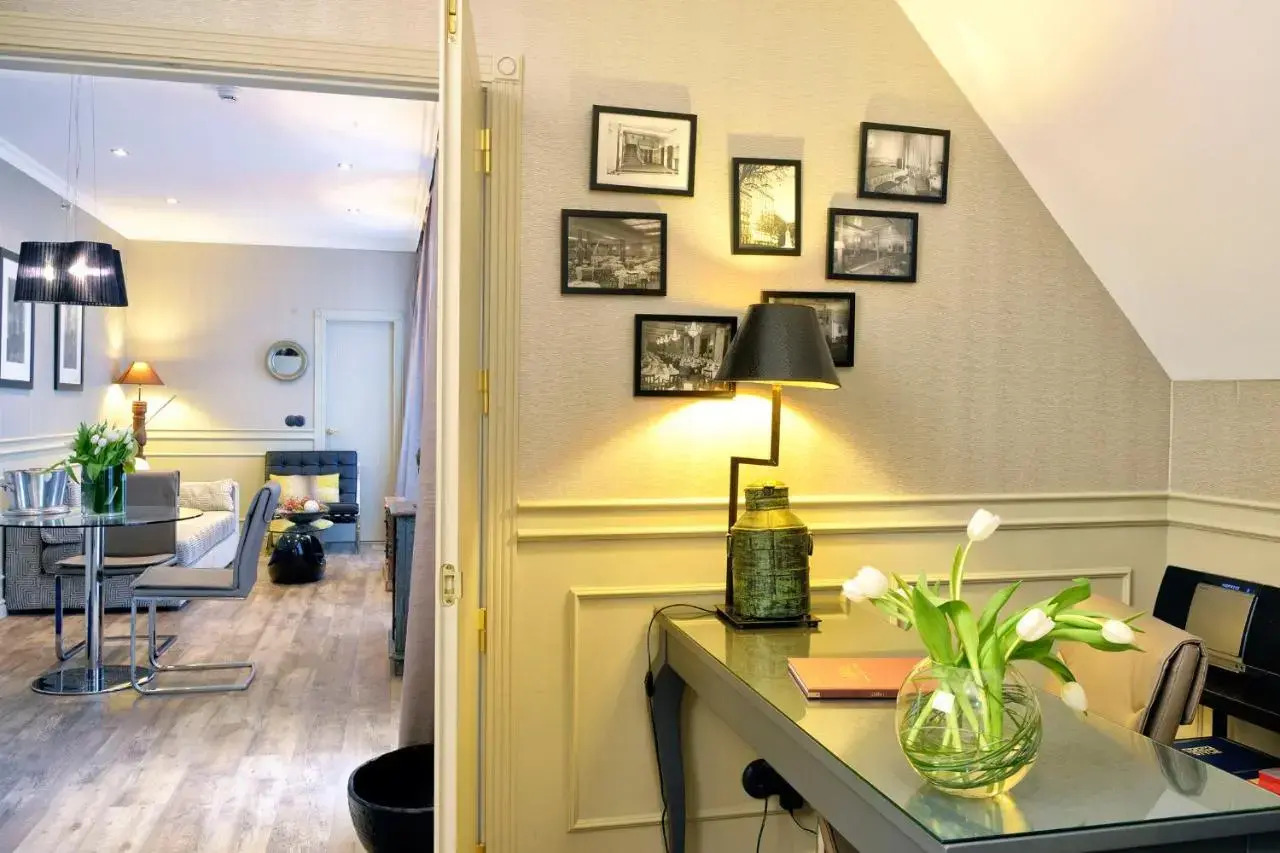 Photo - El Avenida Palace