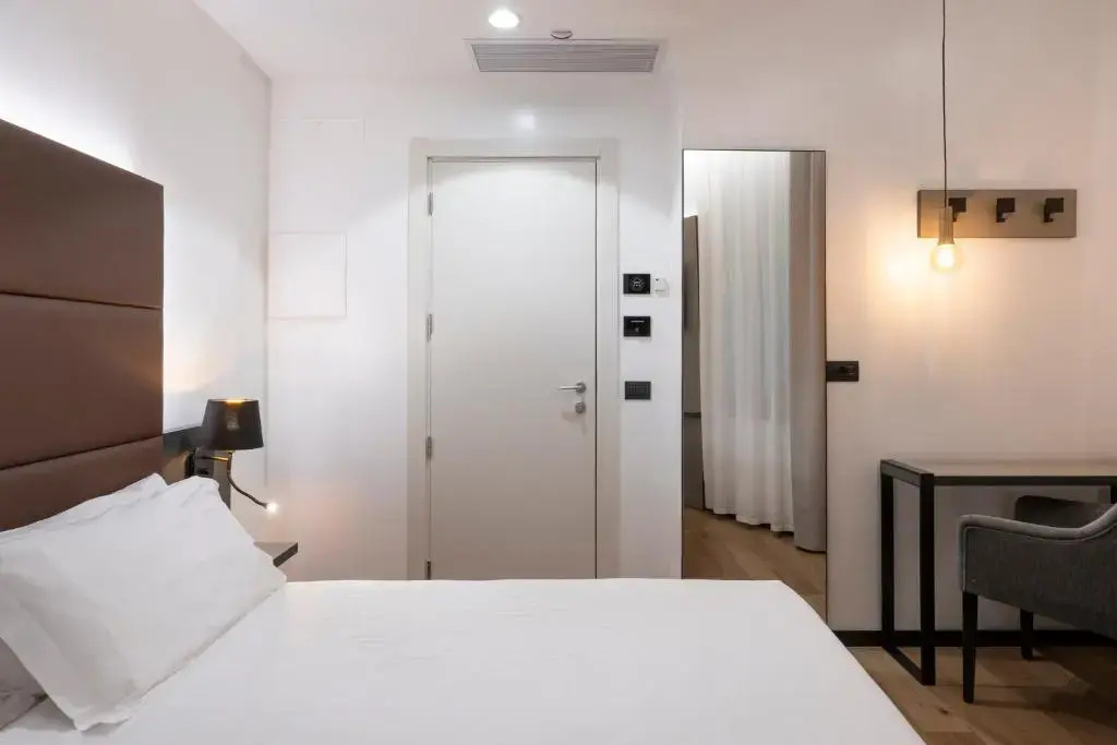 Photo - London Hotel
