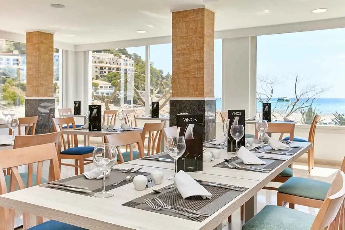 Photo - Universal Castell Royal Hotel 