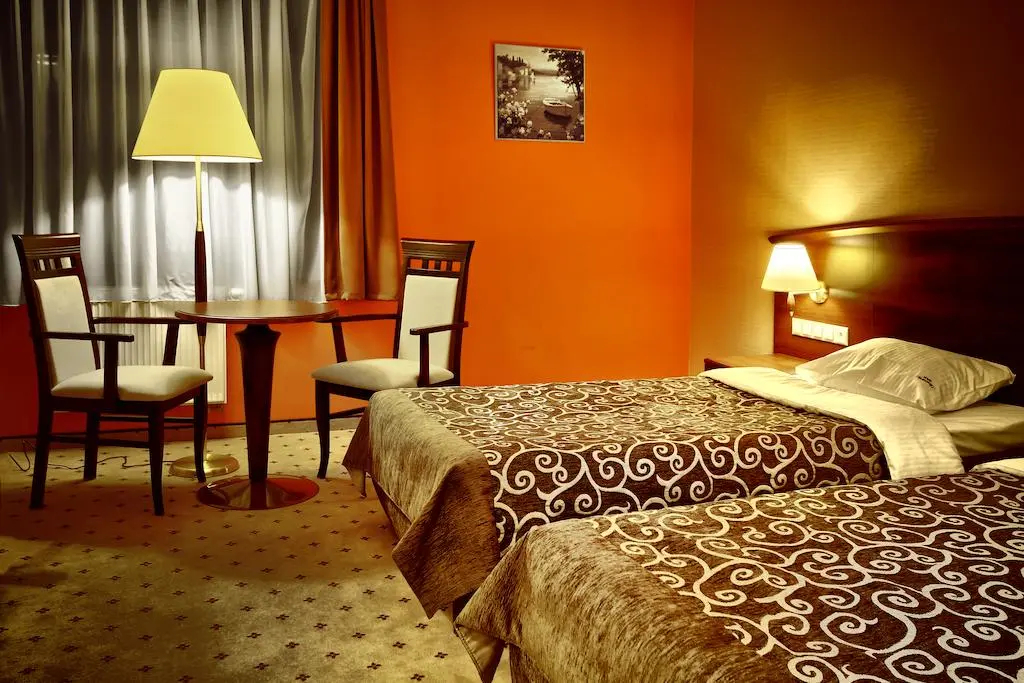 Photo - Grand Royal Hotel