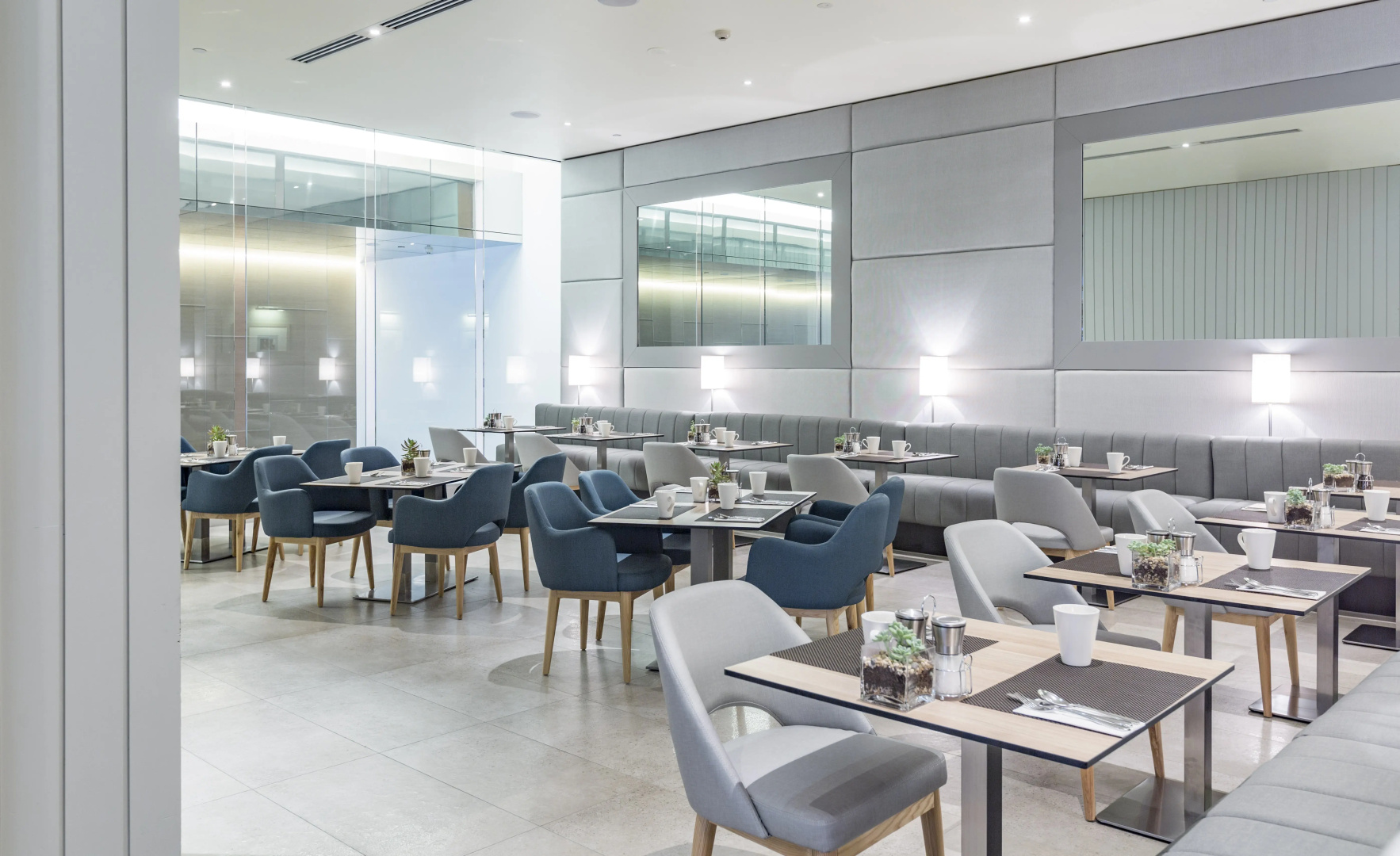 Photo - Hilton Surfers Paradise Hotel & Residences.