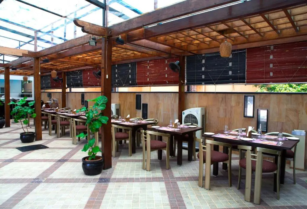 Photo - Fariyas Hotel Mumbai , Colaba