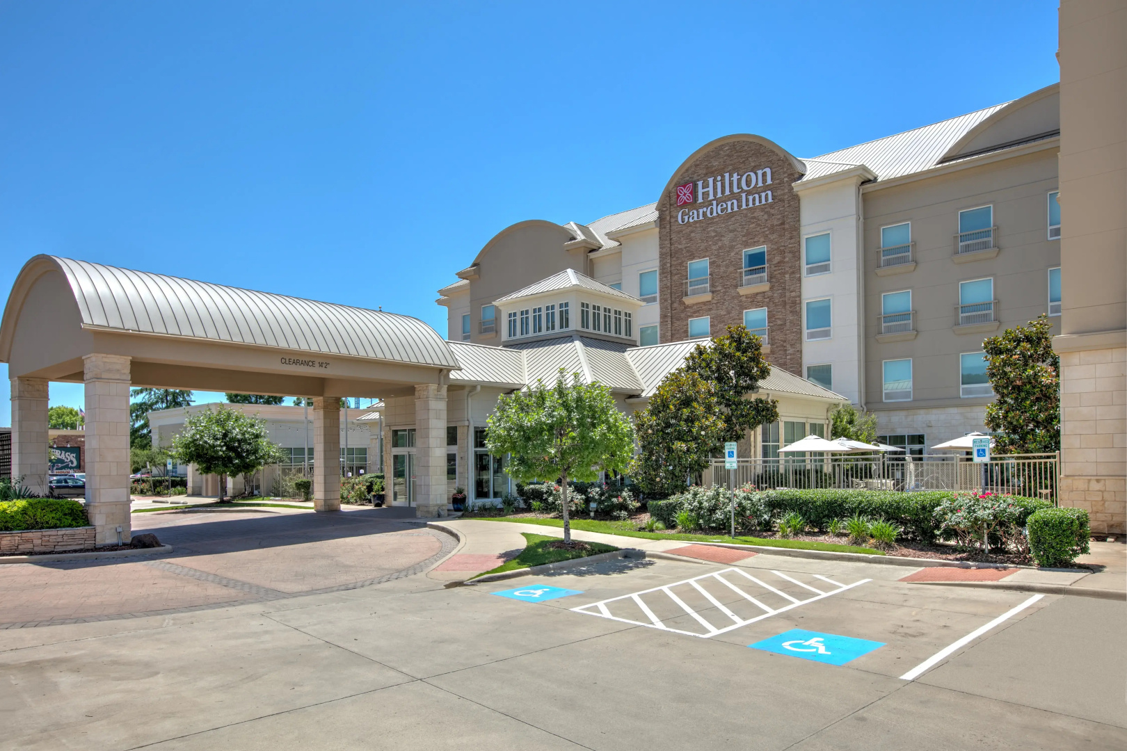 Photo - Hilton Garden Inn Dallas Arlington