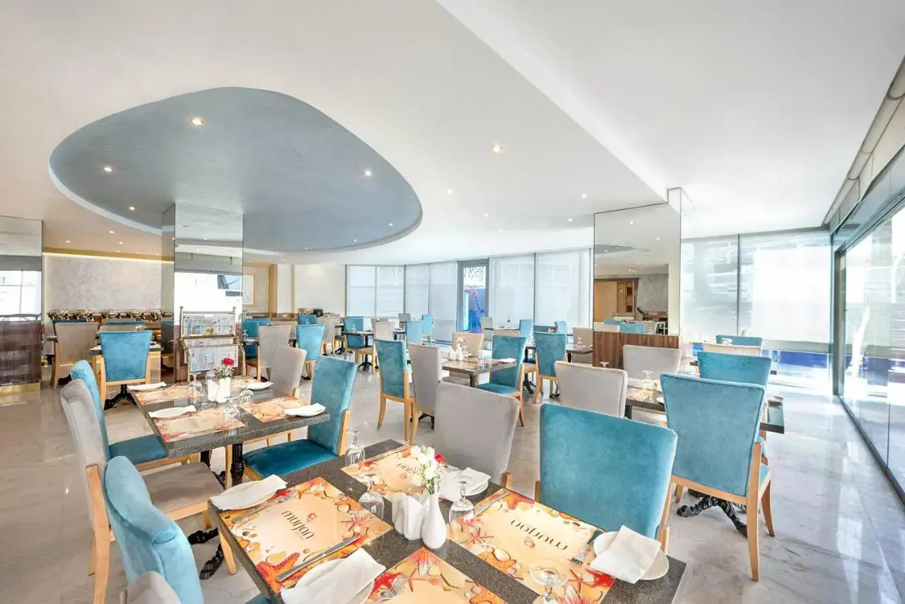 Photo - Social Hotel