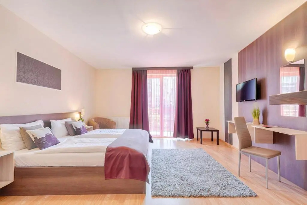 Photo - Triple M Hotel