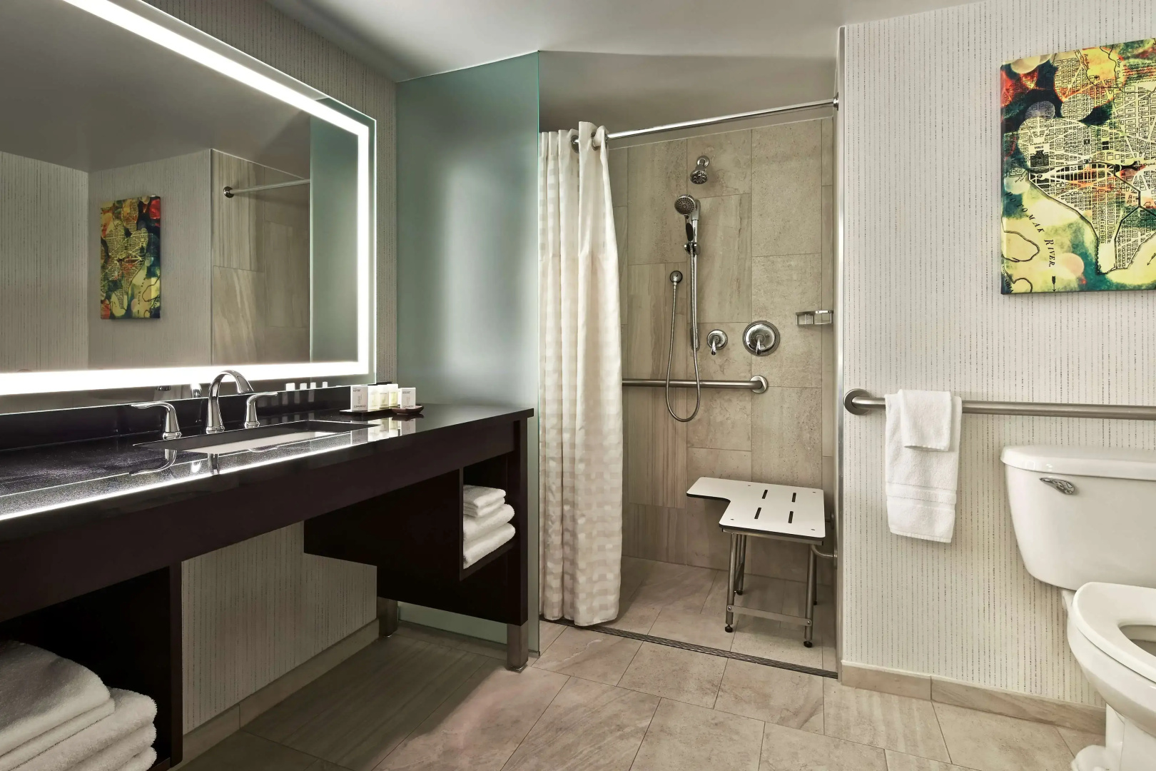 Photo - Embassy Suites by Hilton Washington DC Chevy Chase Pavilion