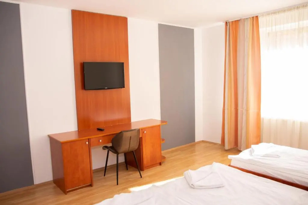 Photo - Triple M Hotel