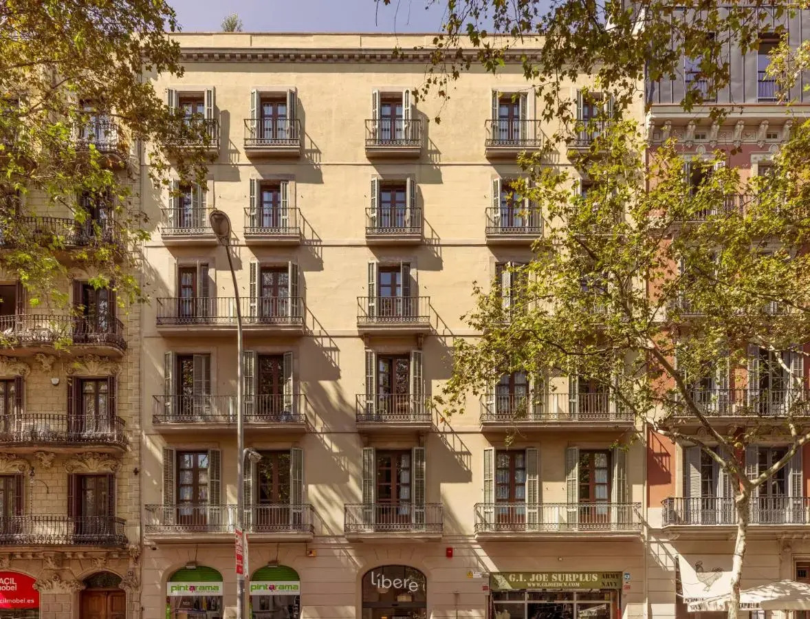 Photo - Líbere Barcelona Sant Antoni