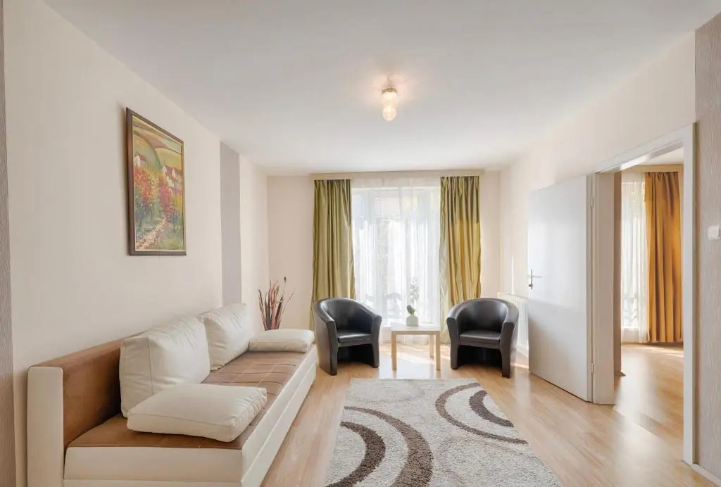 Photo - Triple M Hotel