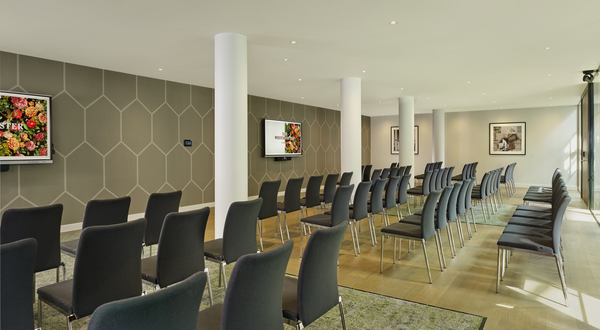 Photo - The Westminster London, Curio Collection by Hilton