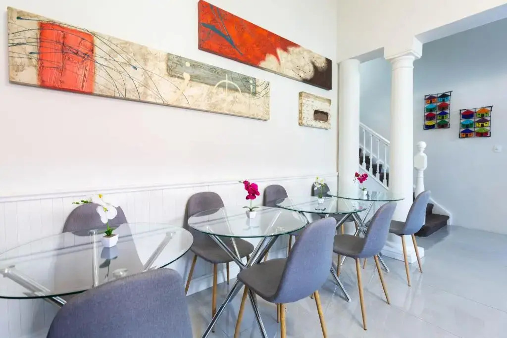 Photo - 4 on Varneys Guest House