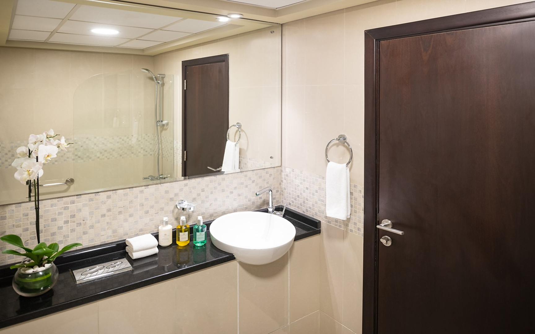 Photo - Citadines Metro Central Dubai