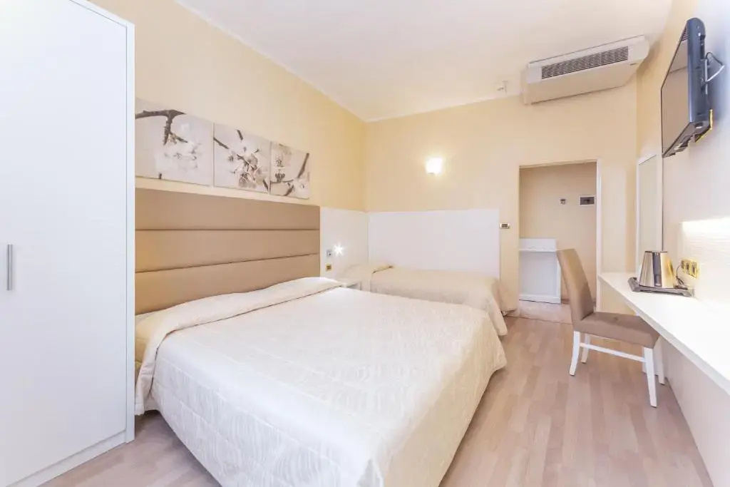 Photo - Hotel University